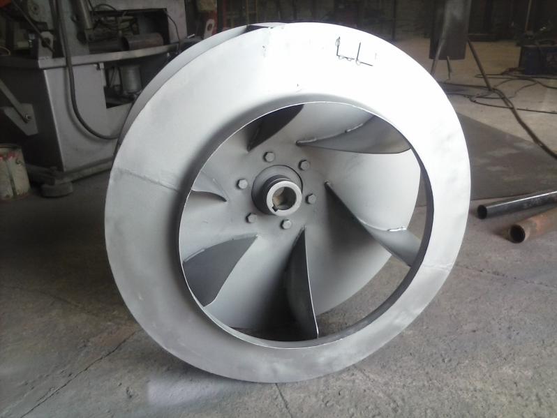 Fabricamos e reformamos rotores de ventiladores centrífugos sob medida.
